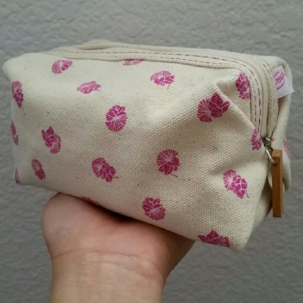 BUNDLE